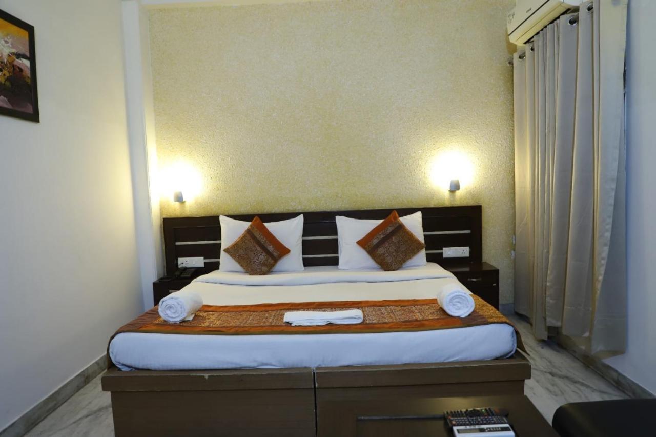 Hotel Tara Palace By Goyal Hoteliers Agra  Εξωτερικό φωτογραφία