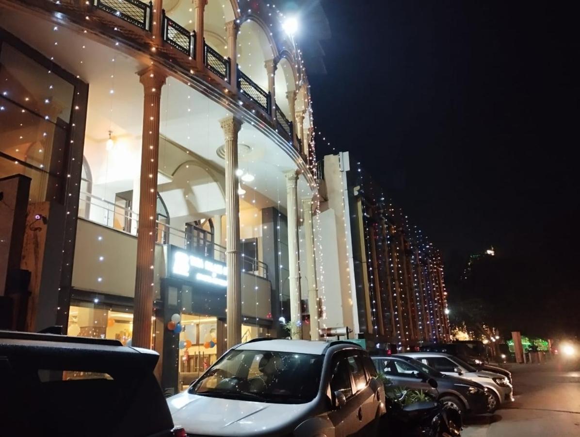 Hotel Tara Palace By Goyal Hoteliers Agra  Εξωτερικό φωτογραφία