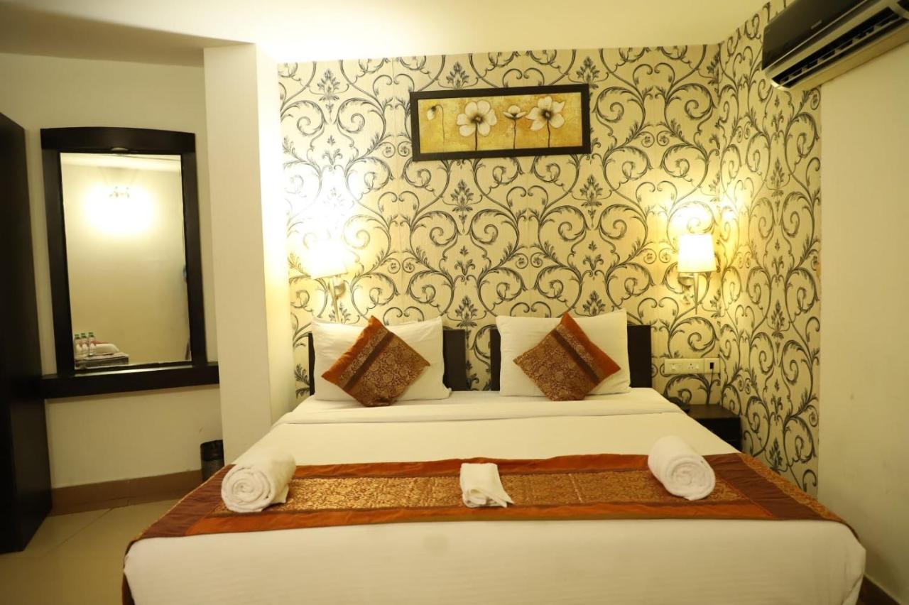Hotel Tara Palace By Goyal Hoteliers Agra  Εξωτερικό φωτογραφία