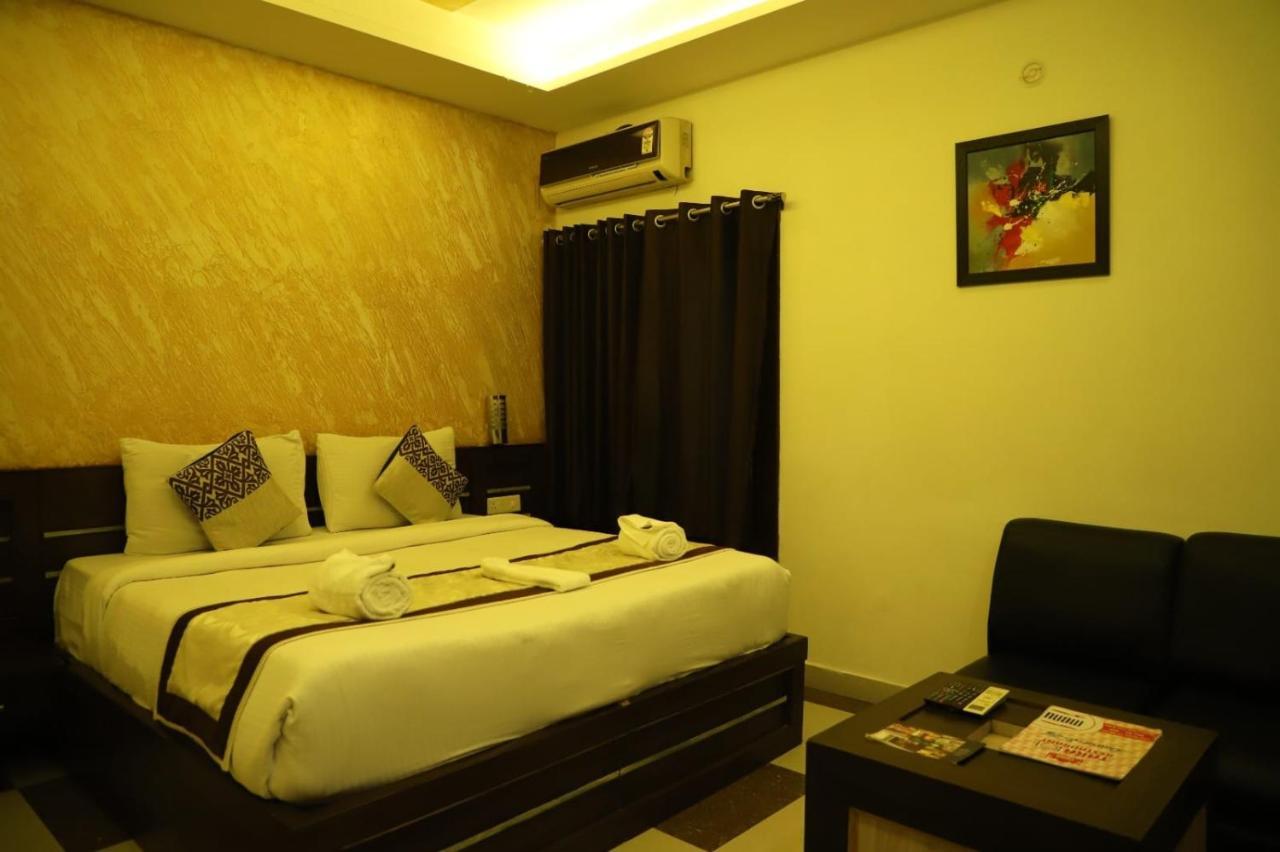 Hotel Tara Palace By Goyal Hoteliers Agra  Εξωτερικό φωτογραφία