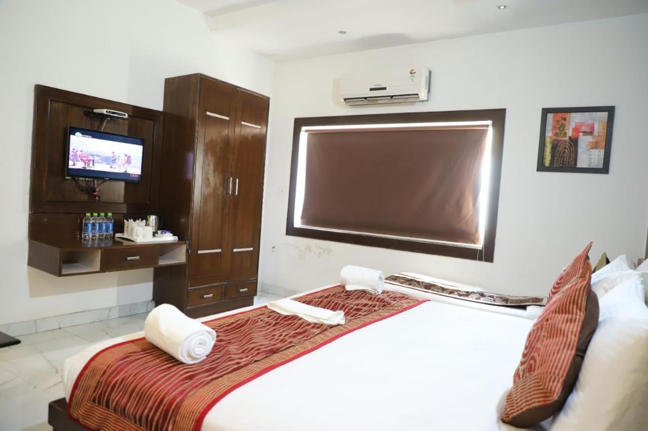Hotel Tara Palace By Goyal Hoteliers Agra  Εξωτερικό φωτογραφία